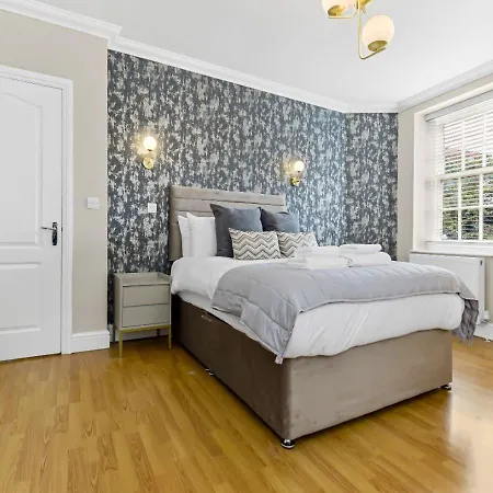 Central Charm: Stylish & Comfy 2Br Flat In Central Londen Buitenkant foto